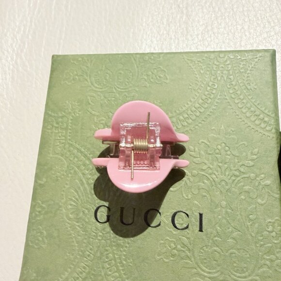 NEW Pink Gucci Rhinestone Heart Shape GG Logo Interlocking Hair Clip Jewelry - Picture 5 of 6